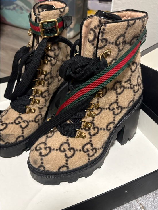 Gucci Shoes - Gucci Beige GG-Logo Lace-Up Ankle Boots with Green-Red Webbing